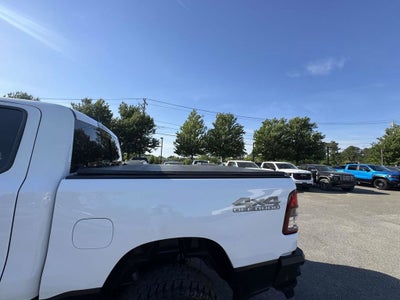 2022 RAM 1500 Big Horn Crew Cab 4x4 5'7" Box