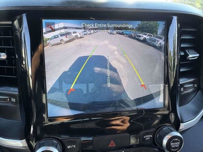 2022 RAM 1500 Big Horn Crew Cab 4x4 5'7" Box
