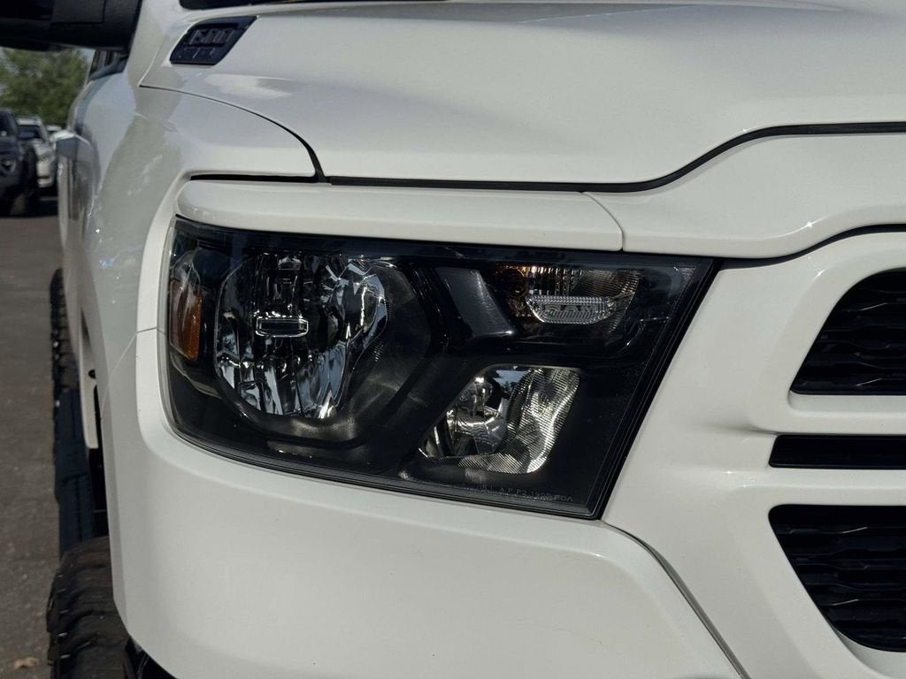 2022 RAM 1500 Big Horn Crew Cab 4x4 5'7" Box