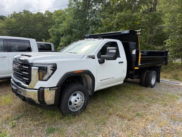 2026 GMC Sierra 3500 HD Chassis Cab Pro