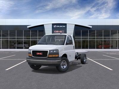 2025 GMC Savana Cutaway 3500 1WT Dejana Duracube