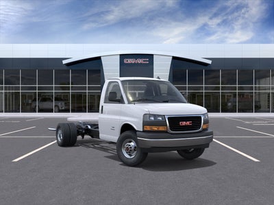 2025 GMC Savana Cutaway 4500 2WT Dejana Duracube
