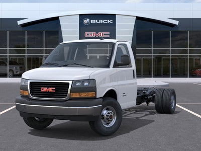 2025 GMC Savana Cutaway 4500 2WT Dejana Duracube