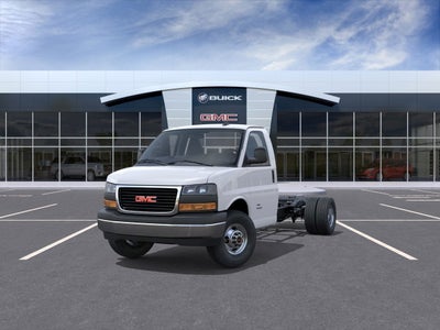 2025 GMC Savana Cutaway 4500 2WT Dejana Duracube
