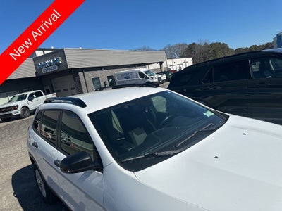 2016 Jeep Cherokee Sport