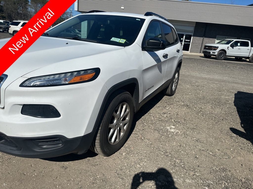 2016 Jeep Cherokee Sport