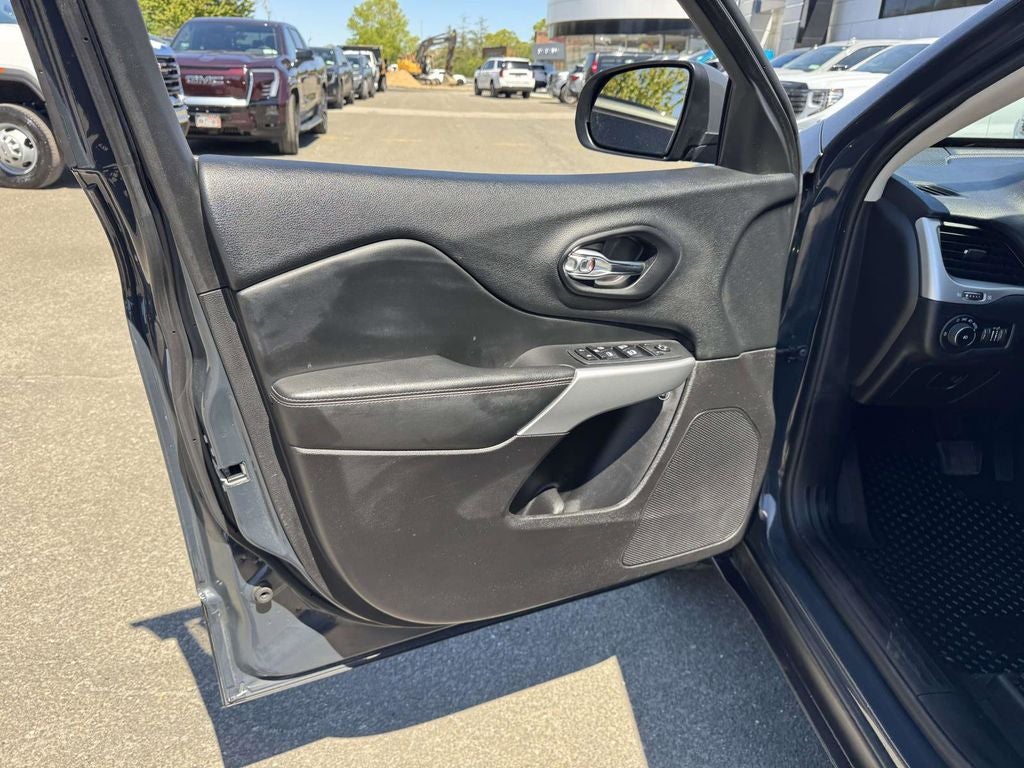 2018 Jeep Cherokee Latitude Plus