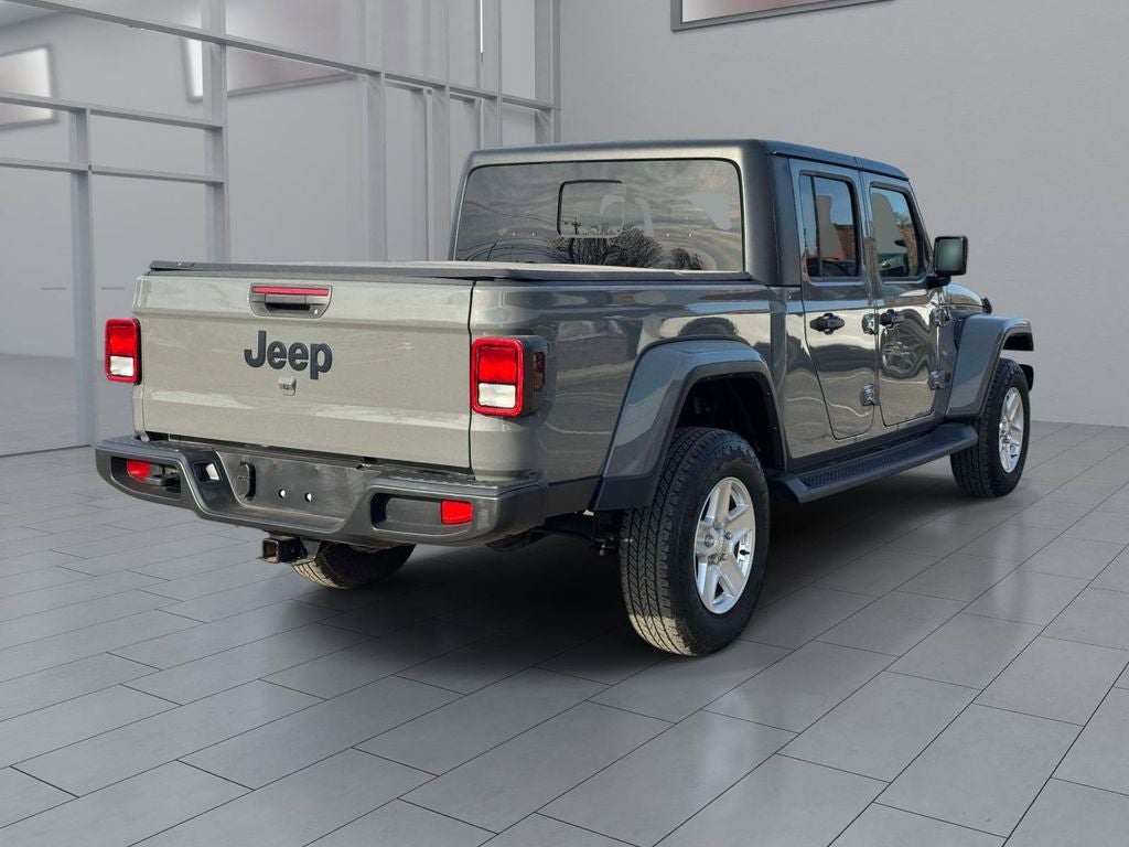 2022 Jeep Gladiator Sport