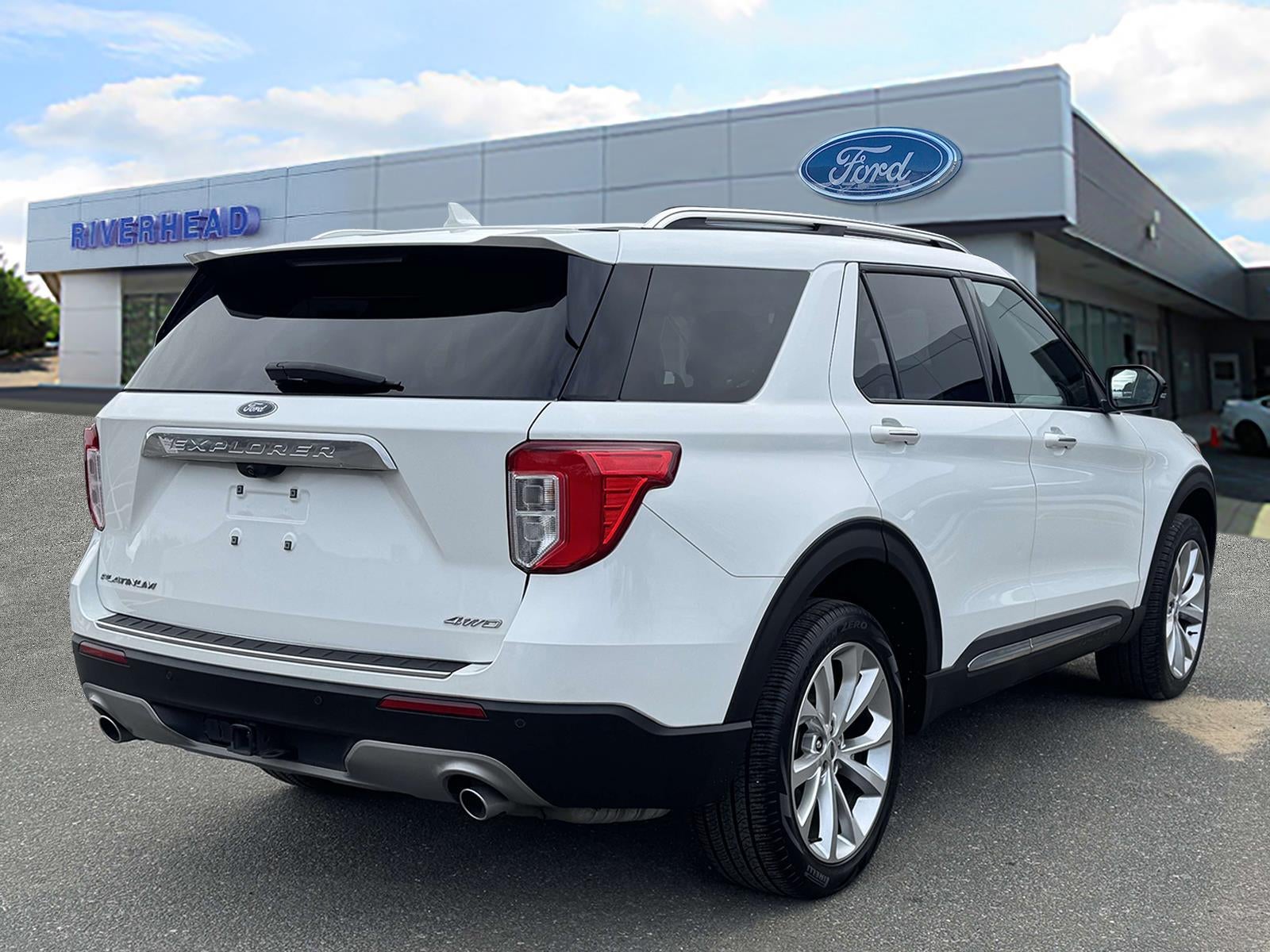 2023 Ford Explorer Platinum