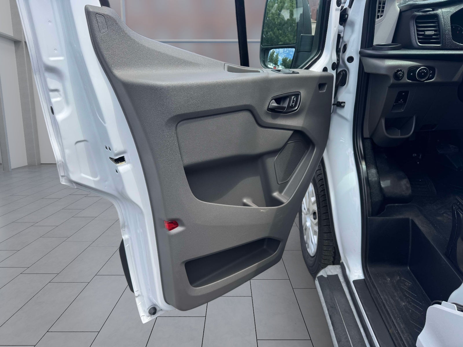 2025 Ford Transit-250 Base
