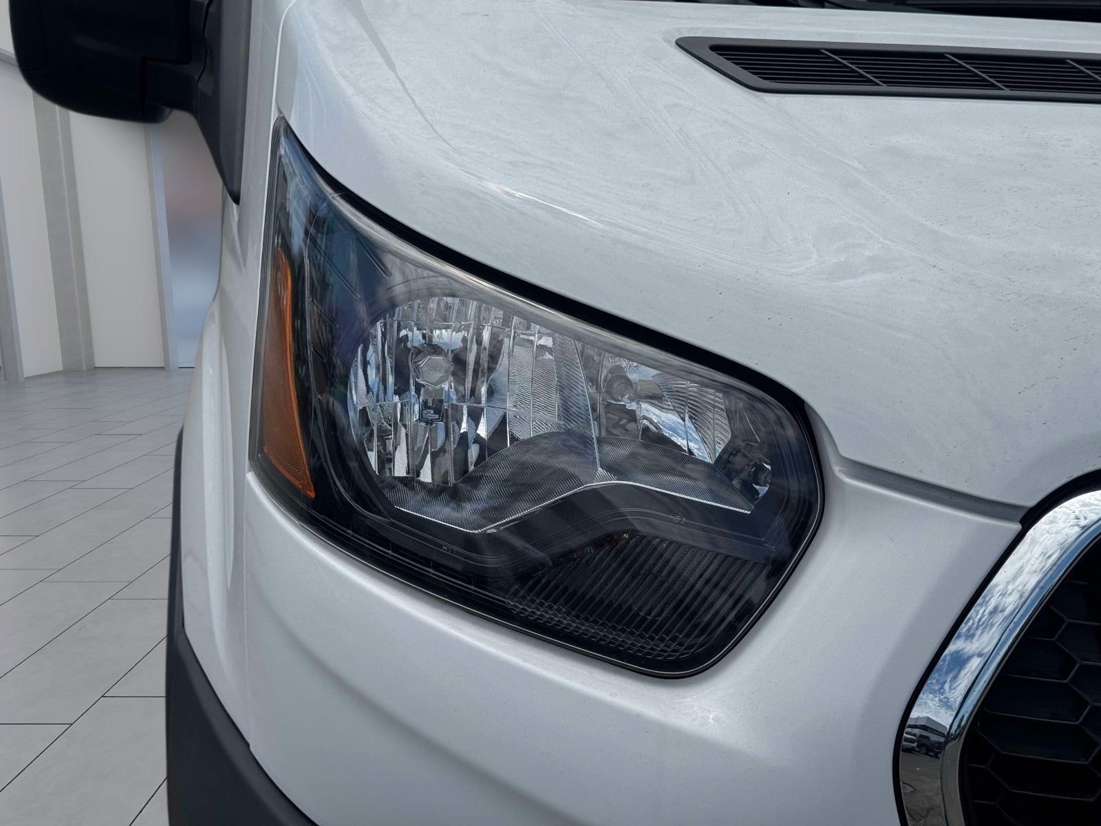 2025 Ford Transit-250 Base