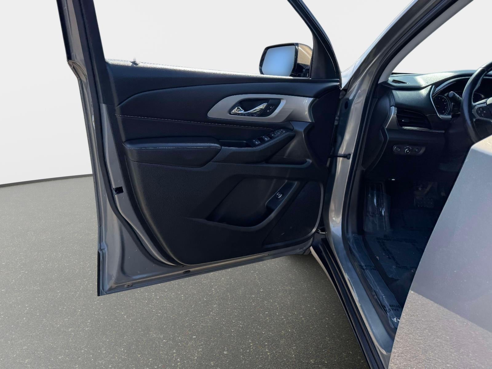 2018 Chevrolet Traverse LT Cloth w/1LT