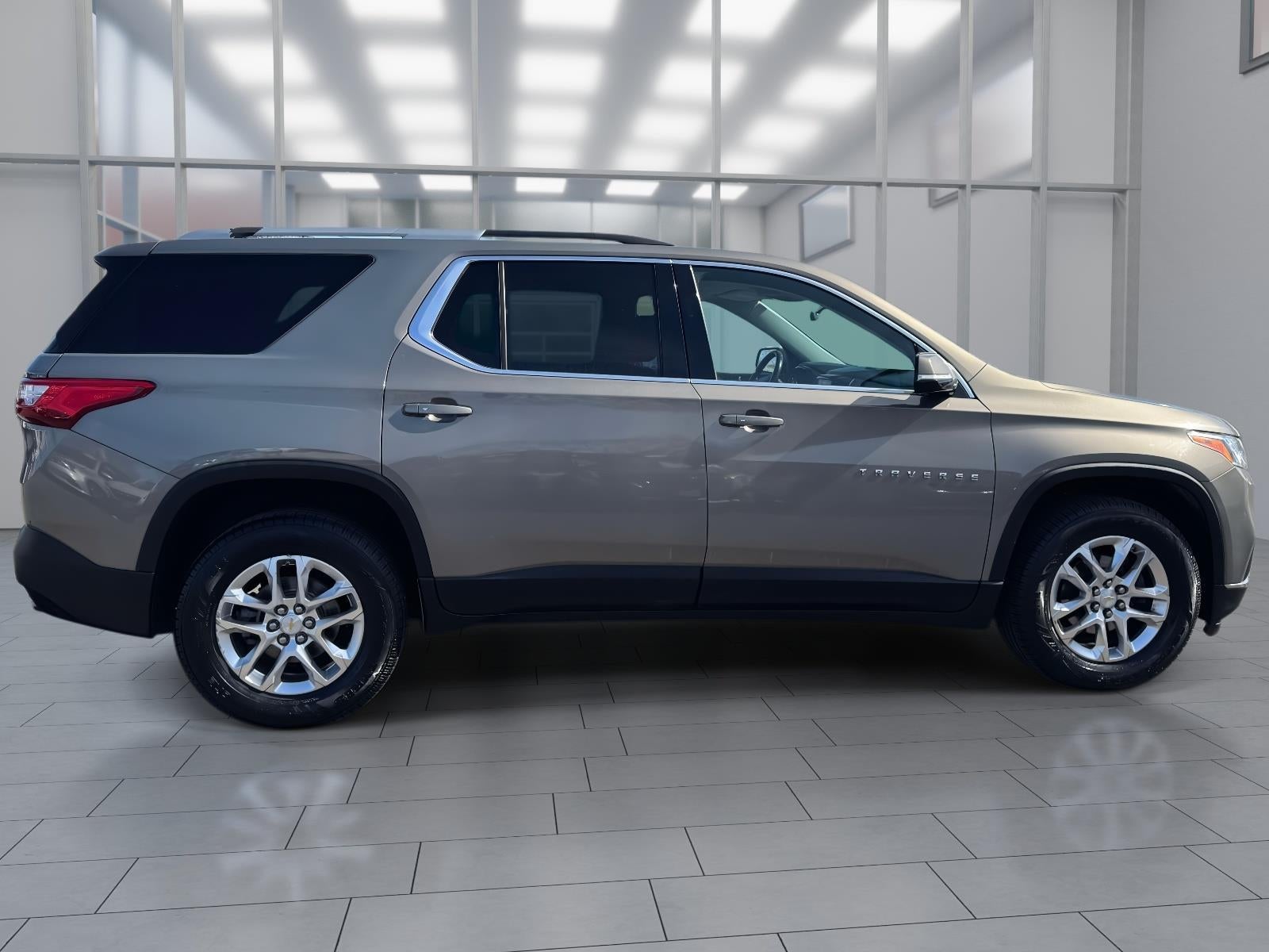 2018 Chevrolet Traverse LT Cloth w/1LT