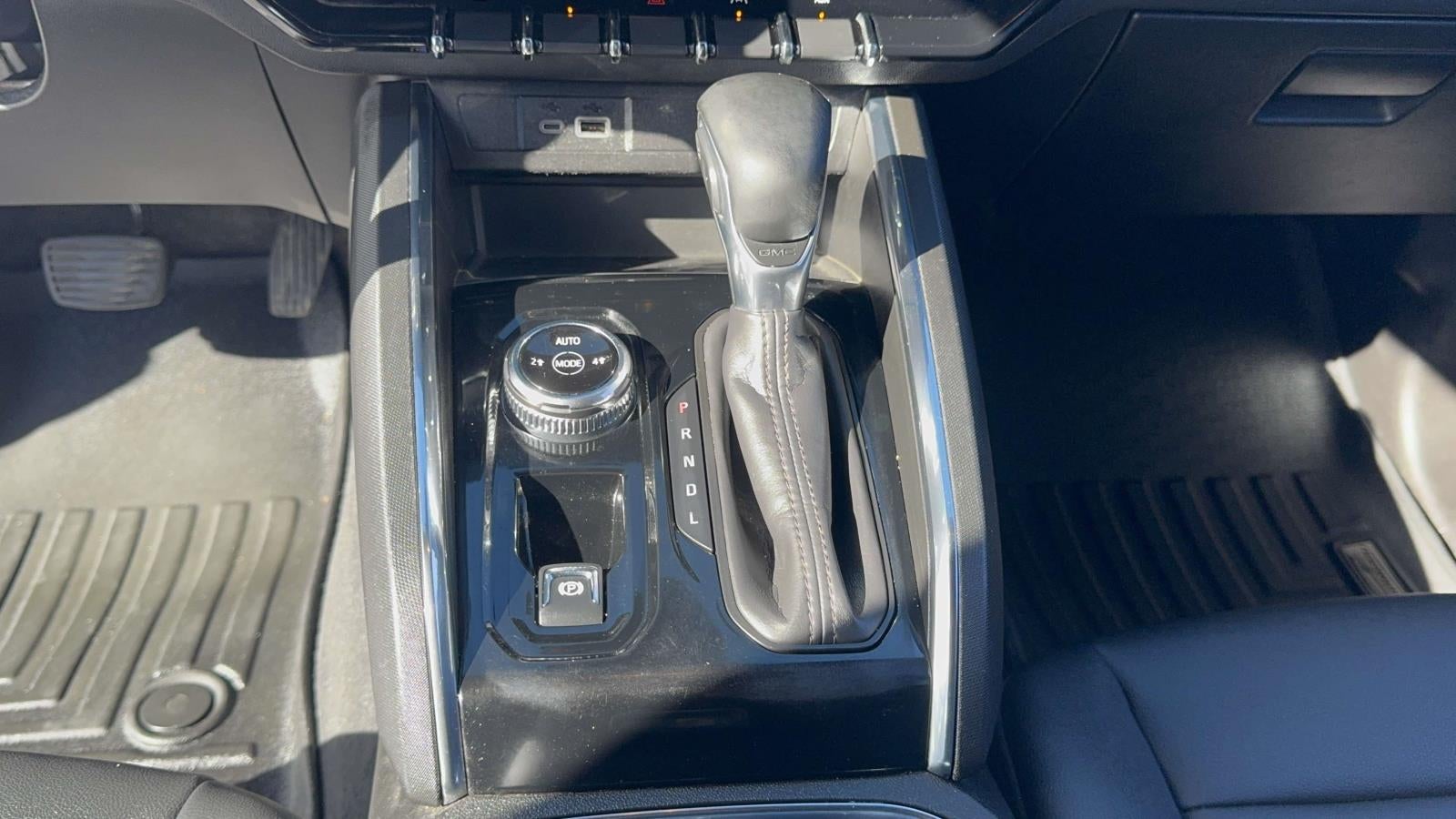 2024 GMC Canyon Elevation
