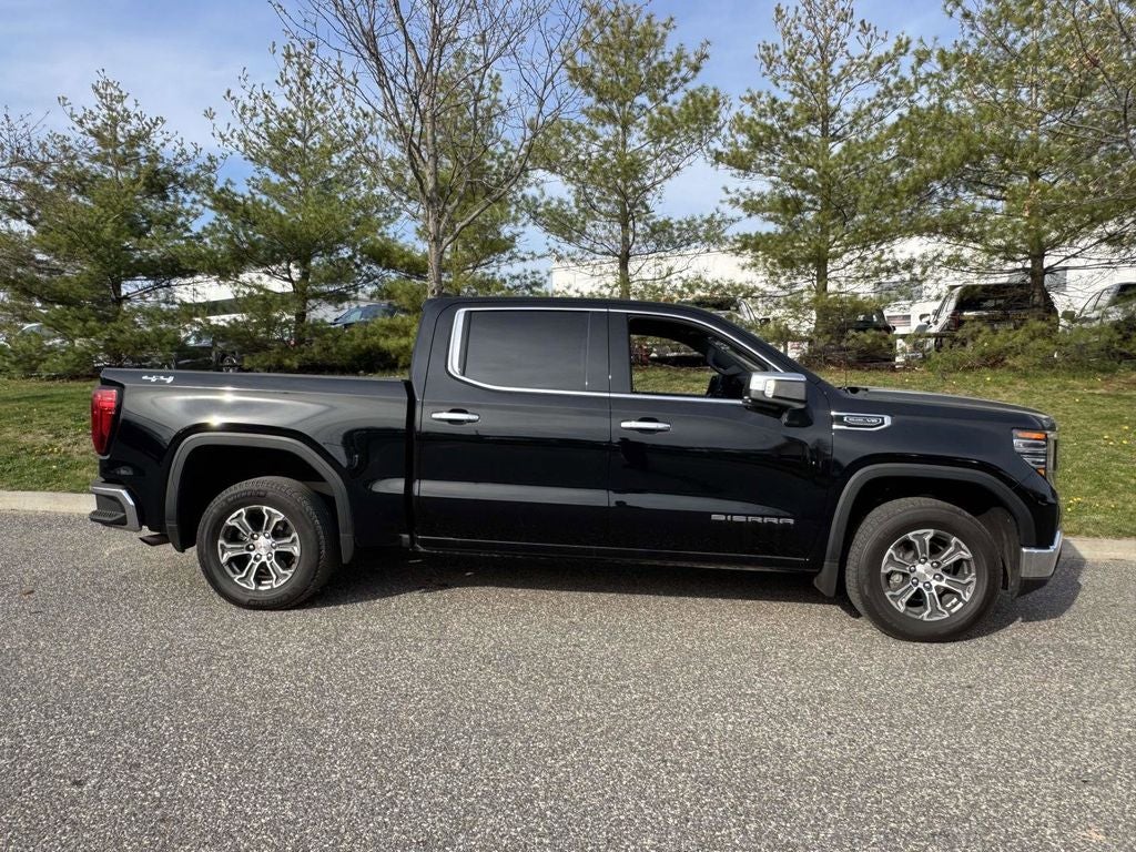 2025 GMC Sierra 1500 SLT
