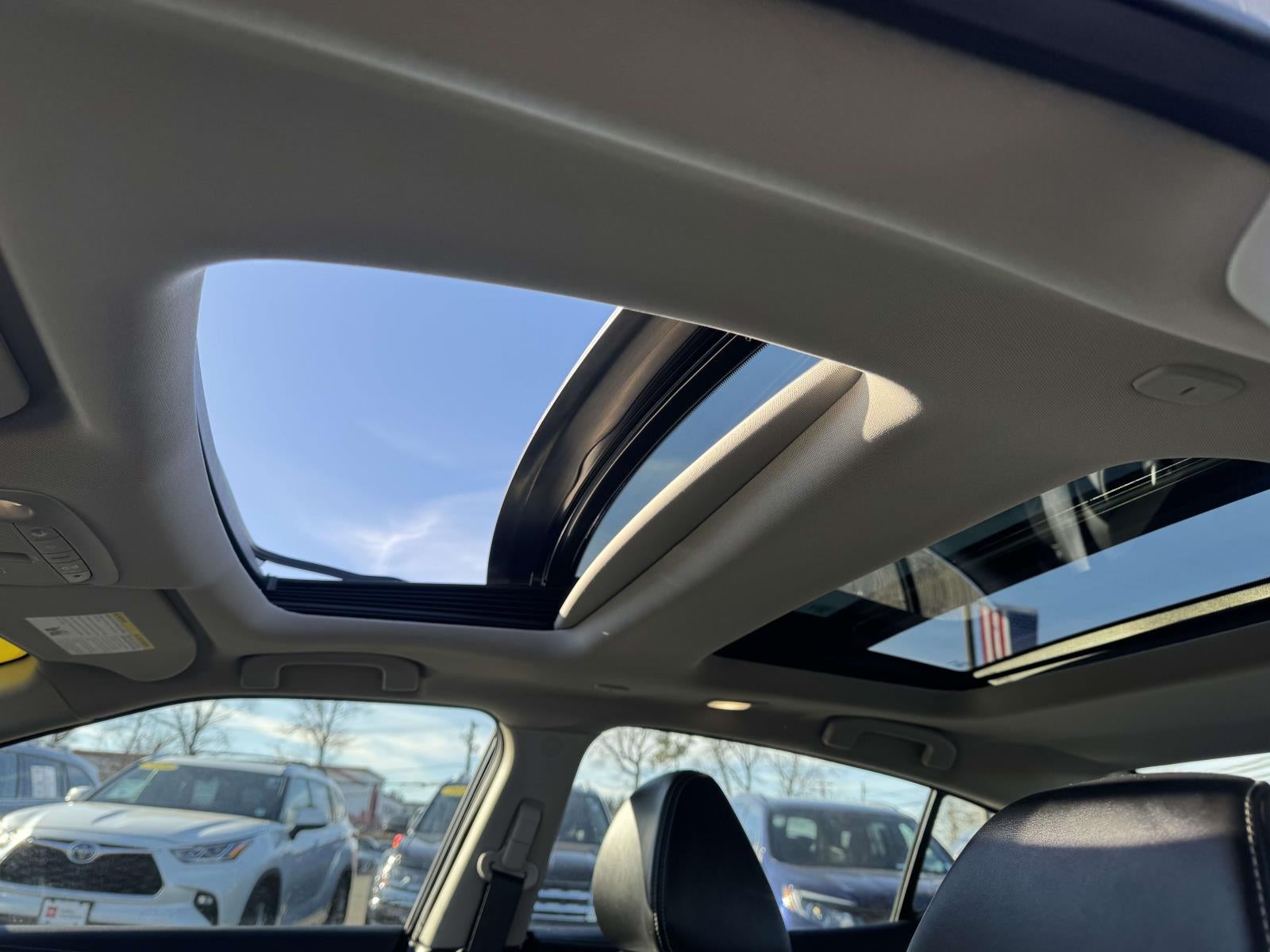 2023 Nissan Maxima Platinum