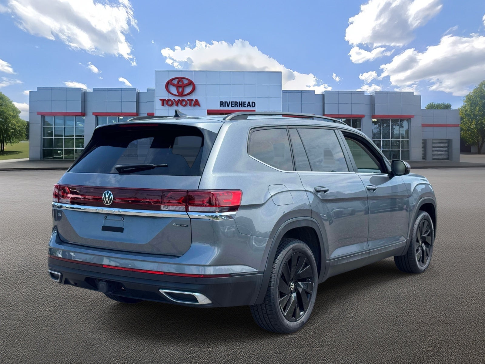 2024 Volkswagen Atlas 2.0T SE w/Technology