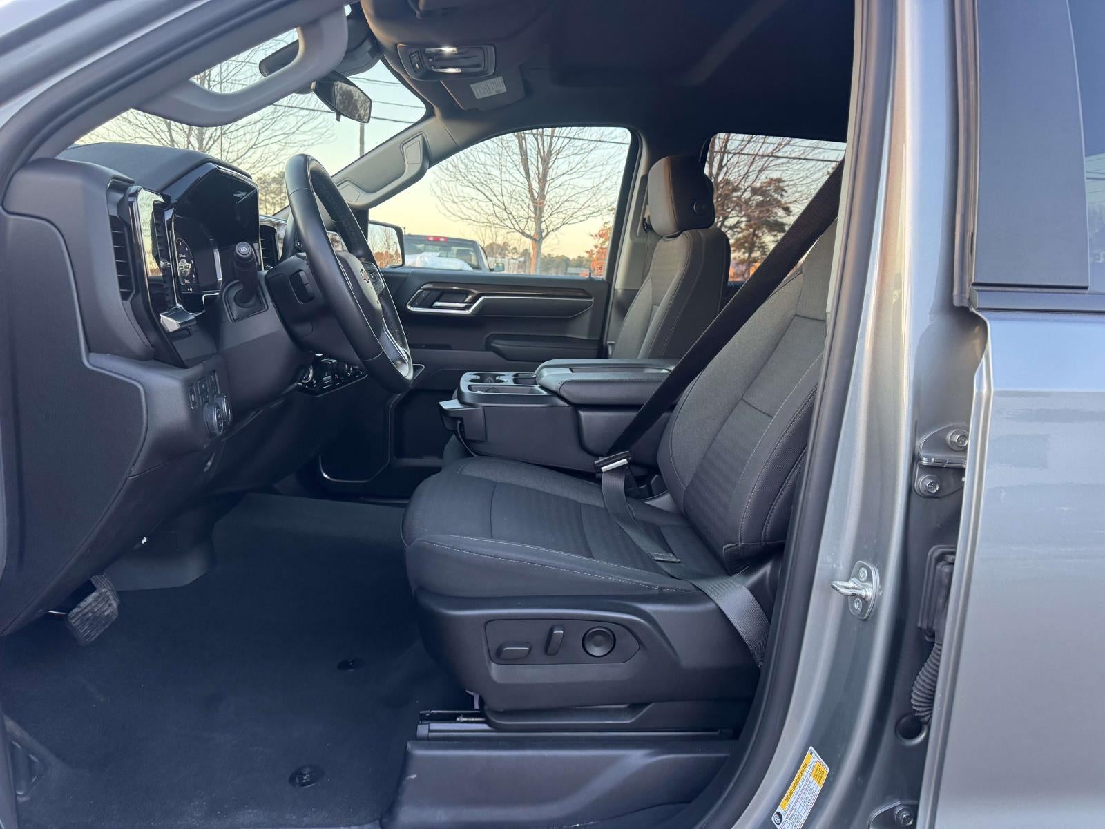 2025 Chevrolet Silverado 1500 LT LT1