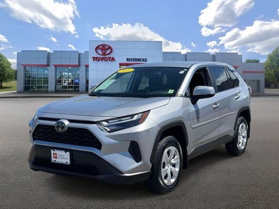 2023 Toyota RAV4 LE