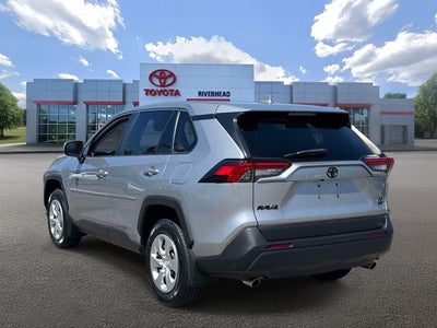 2023 Toyota RAV4 LE