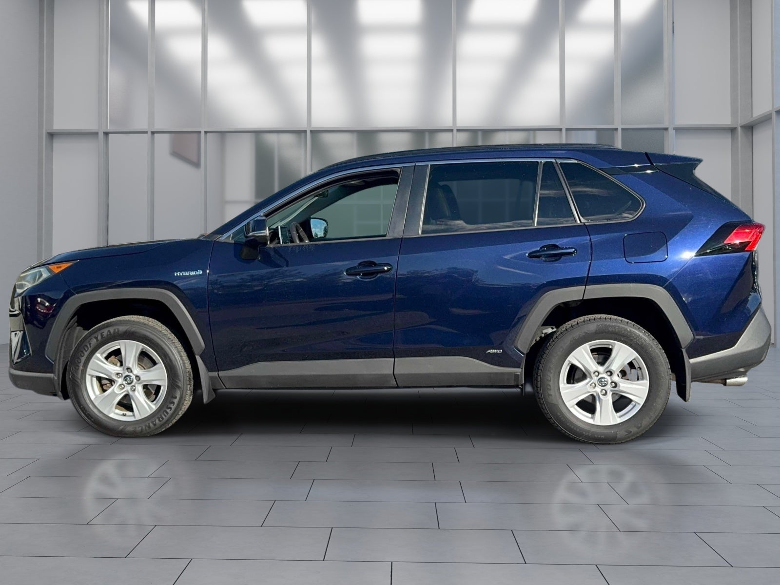 2020 Toyota RAV4 Hybrid XLE