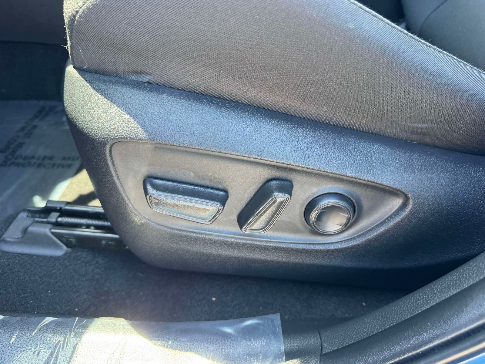 2023 Toyota RAV4 Hybrid Woodland Edition
