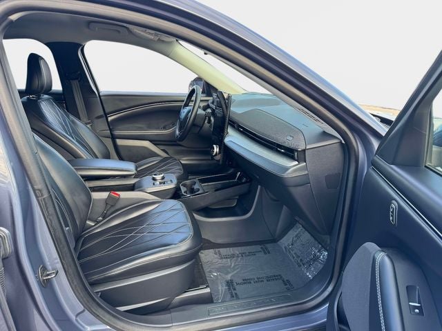 2021 Ford Mustang Mach-E Select