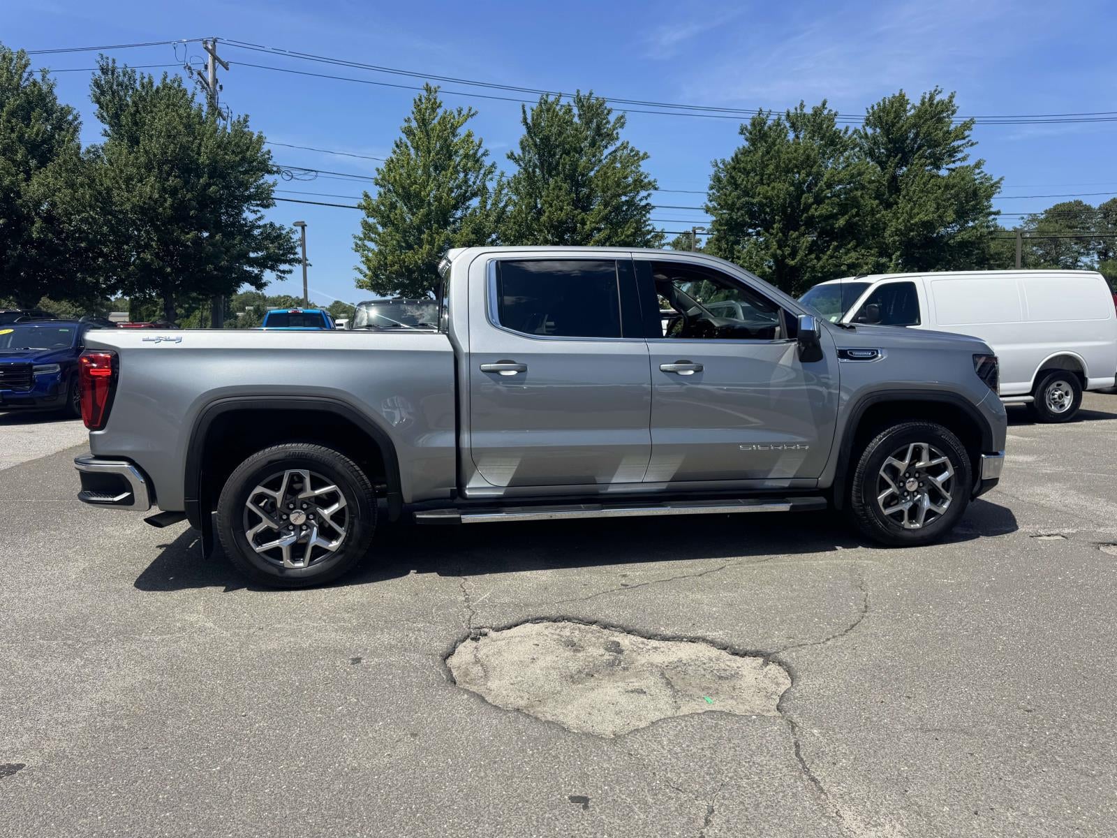 2026 GMC Sierra 1500 SLE