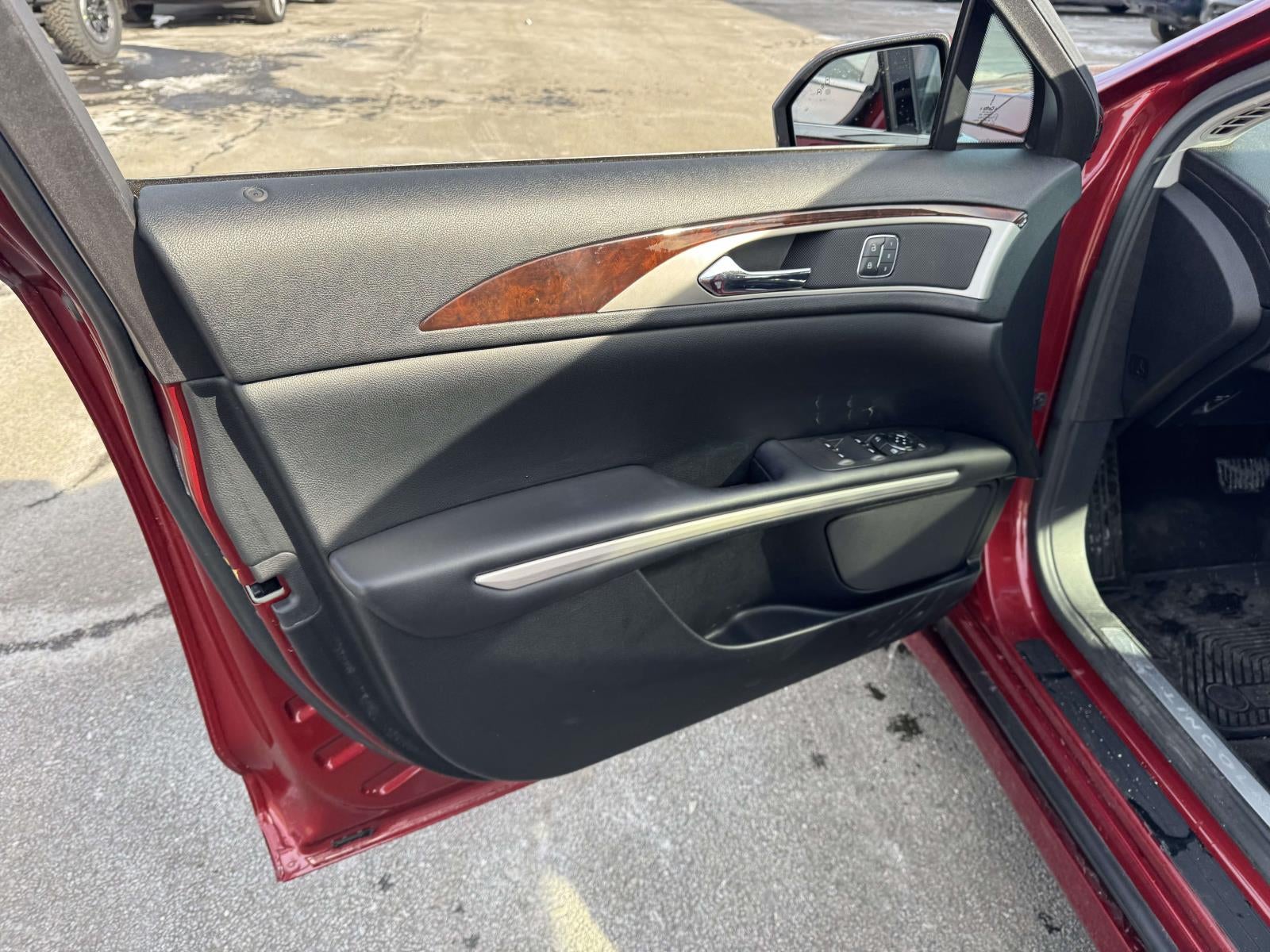 2015 Lincoln MKZ Base