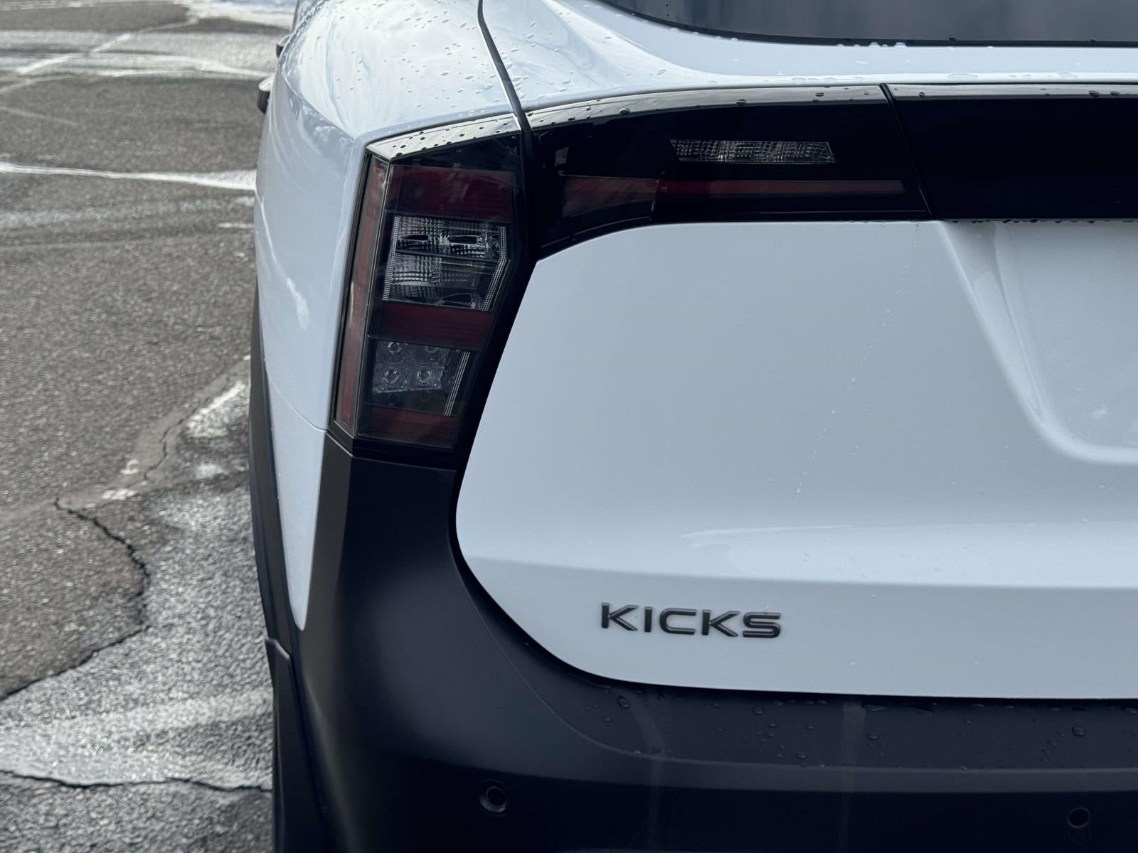 2025 Nissan Kicks S