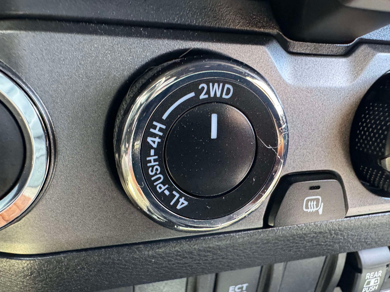 2023 Toyota Tacoma TRD Sport V6