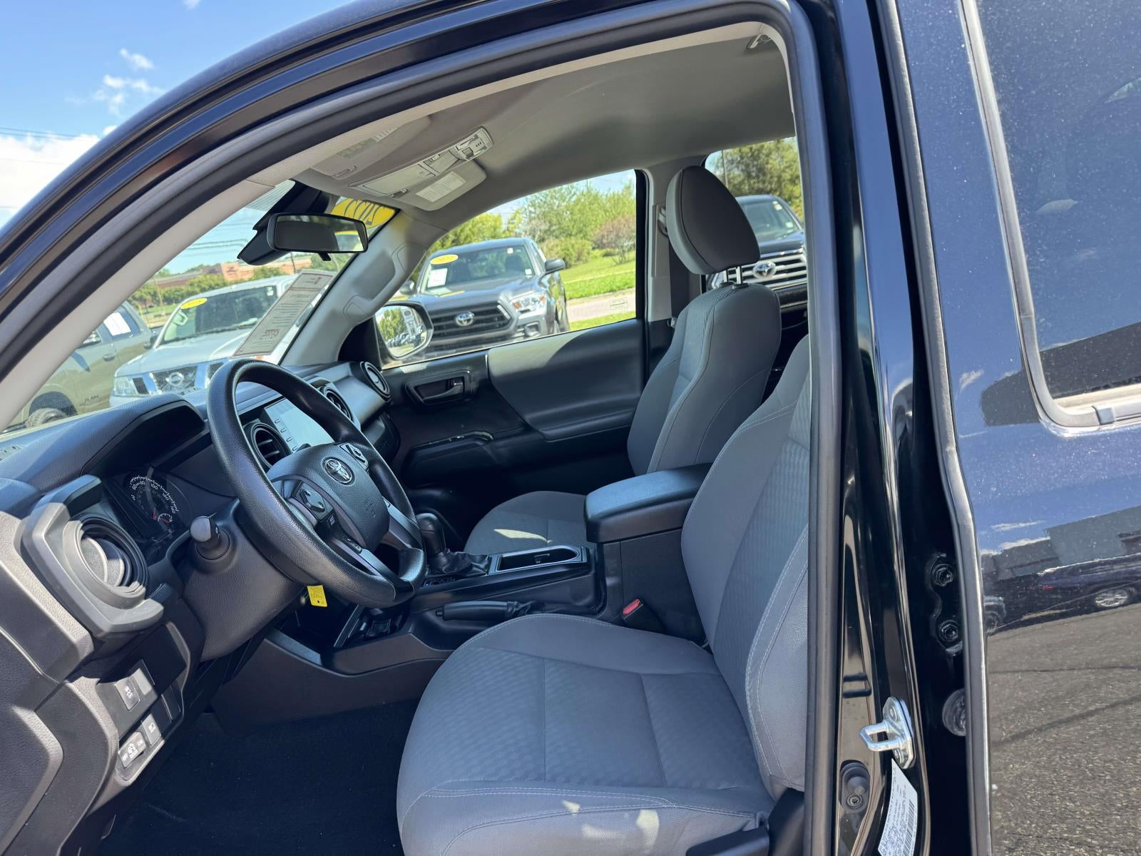 2022 Toyota Tacoma SR V6