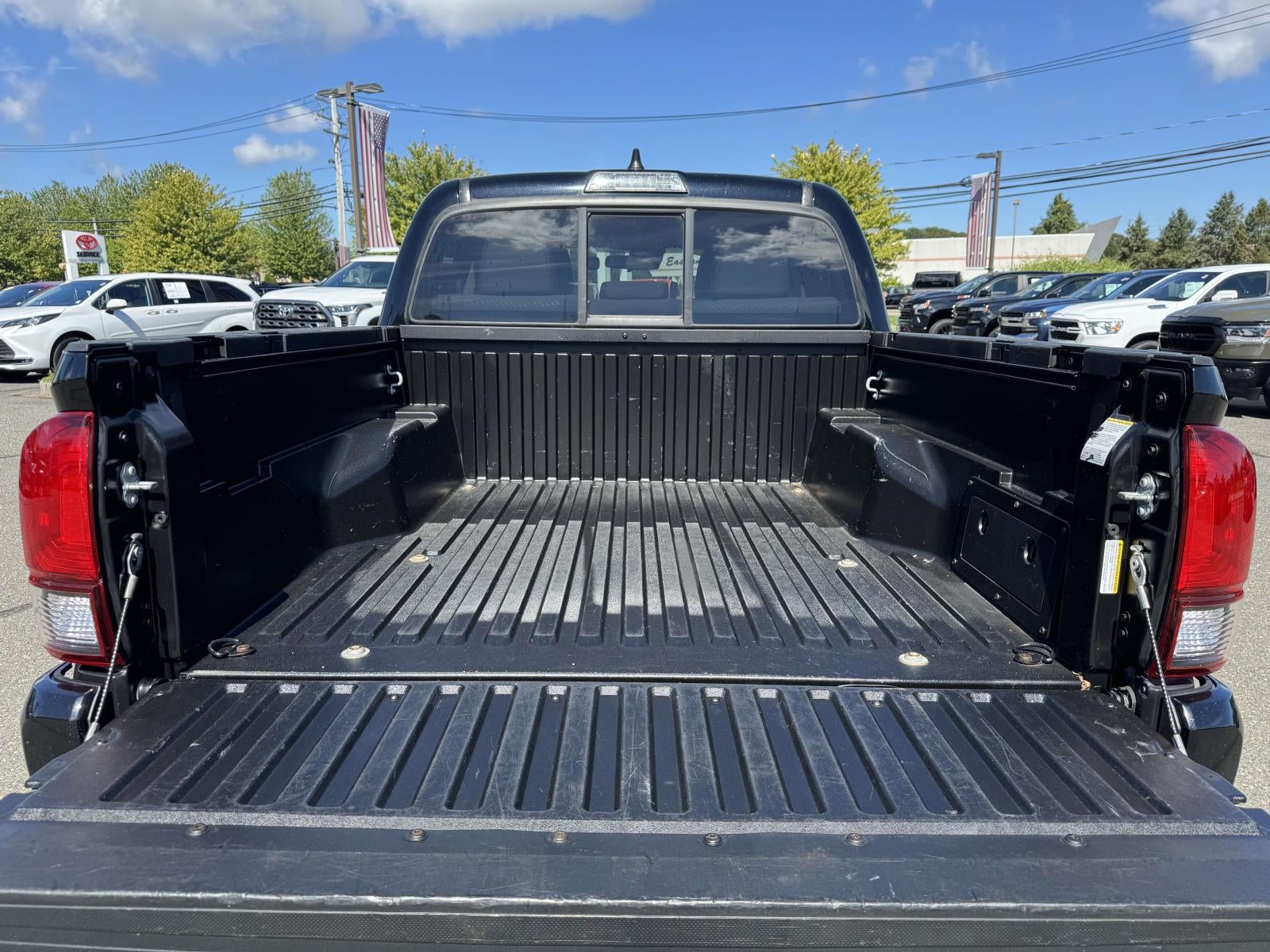 2022 Toyota Tacoma SR V6