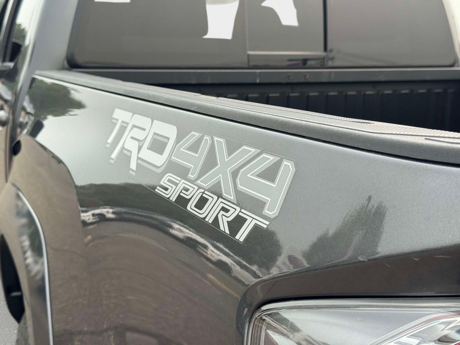 2022 Toyota Tacoma TRD Sport V6