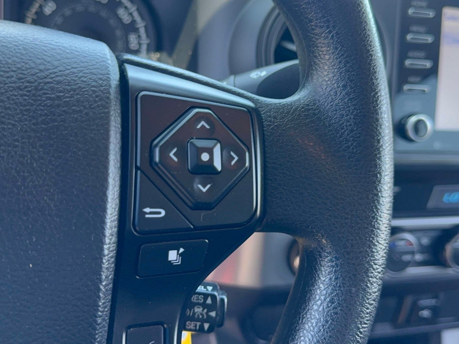 2023 Toyota Tacoma SR V6