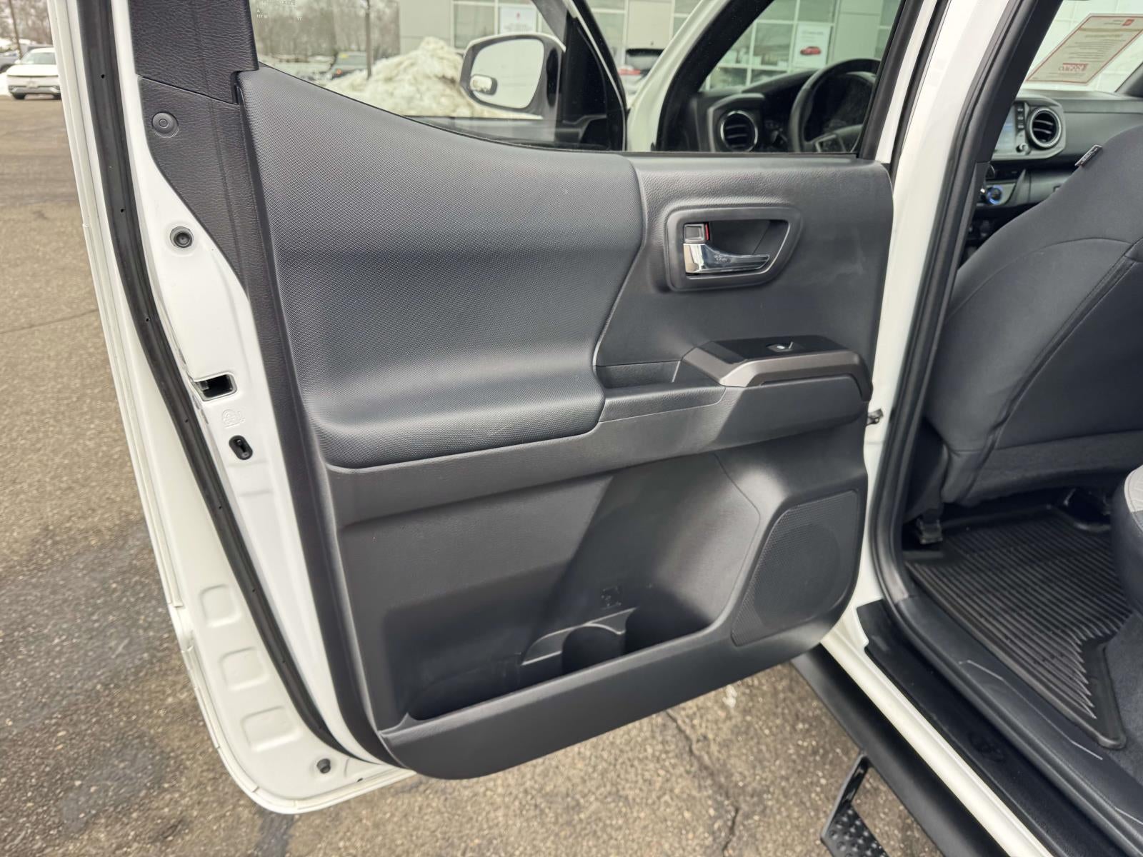 2022 Toyota Tacoma TRD Off-Road V6