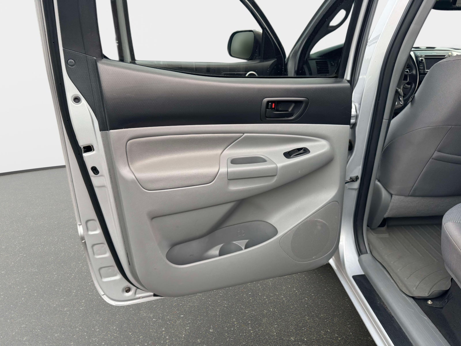 2012 Toyota Tacoma Base V6