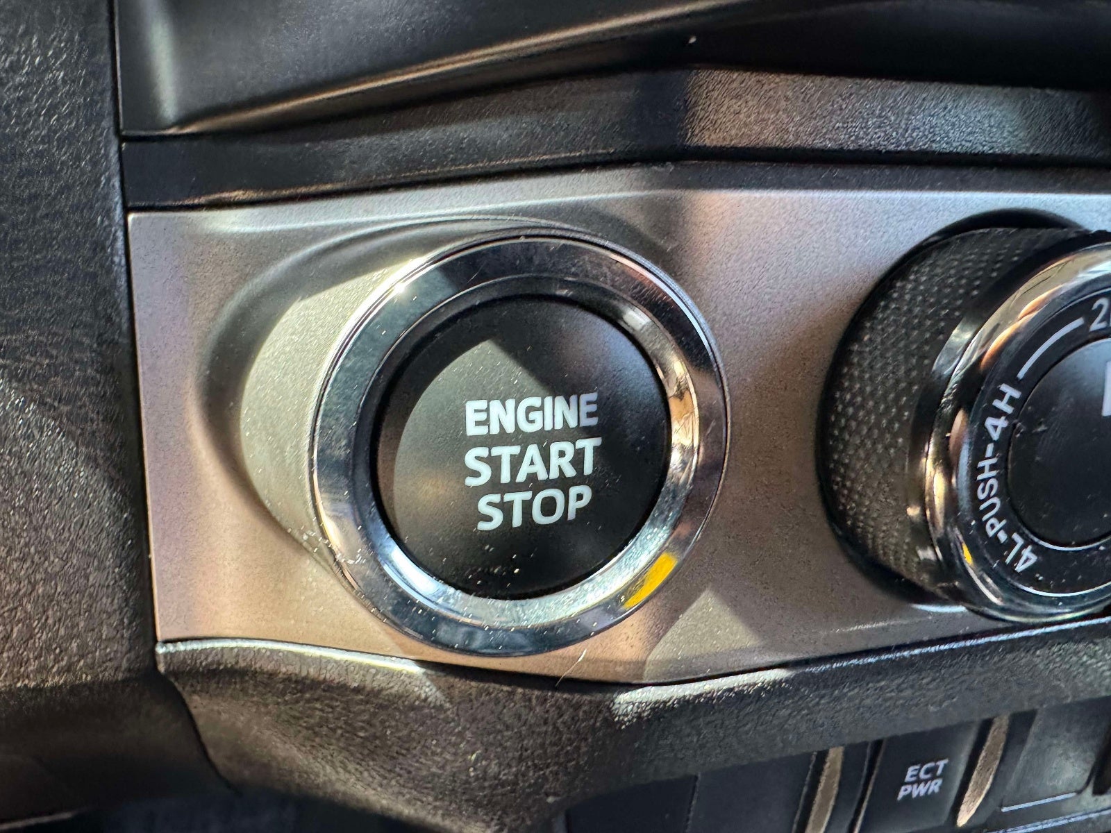 2023 Toyota Tacoma Trail Edition V6