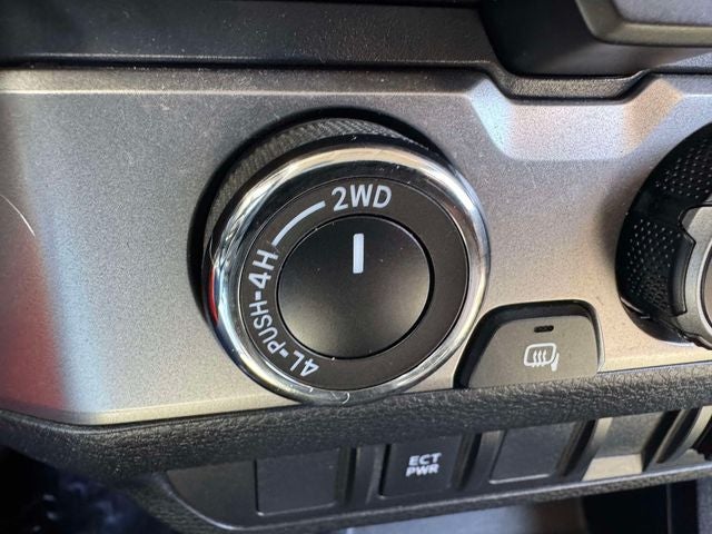 2022 Toyota Tacoma SR V6