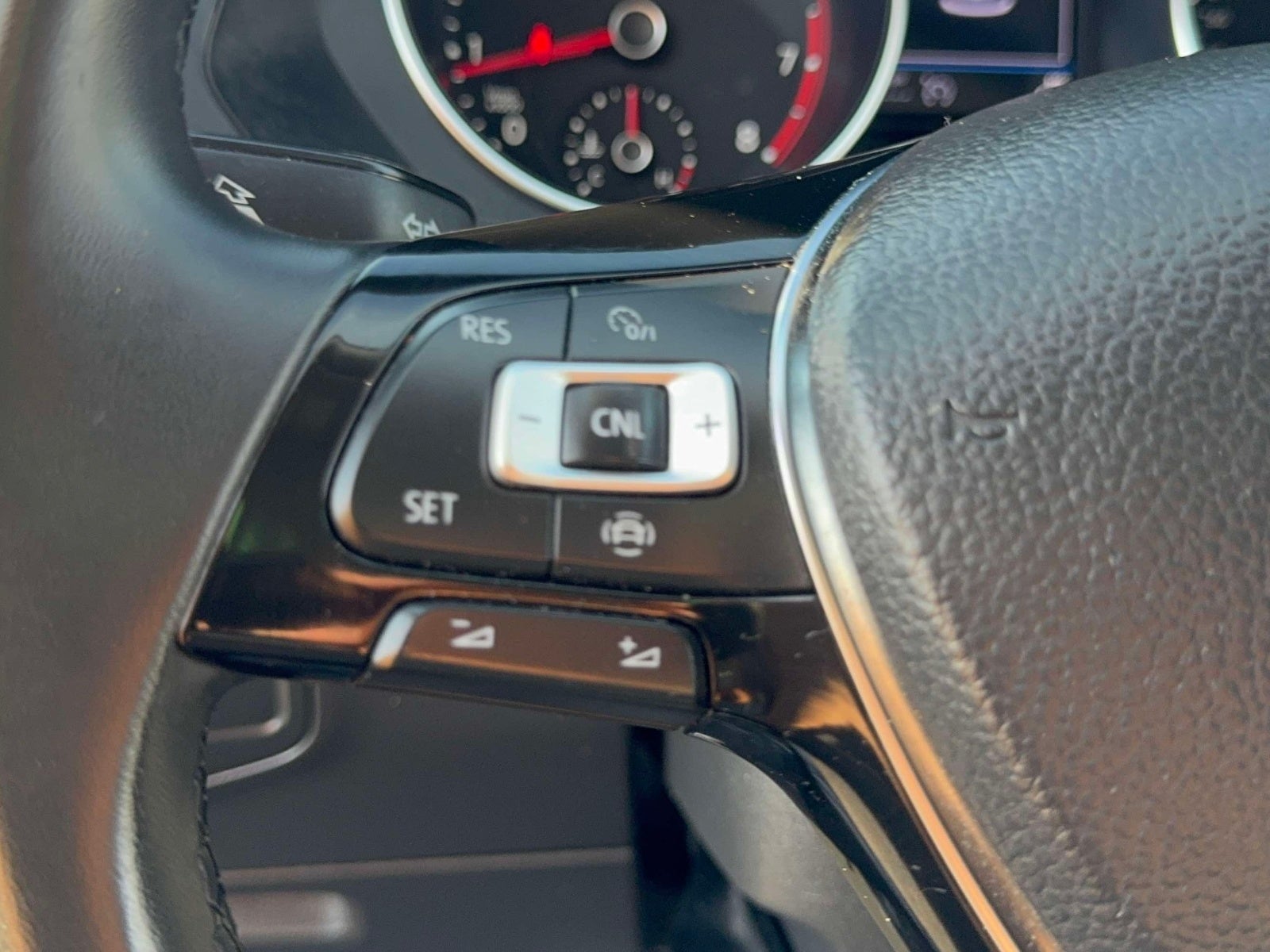 2020 Volkswagen Tiguan 2.0T SE 4Motion