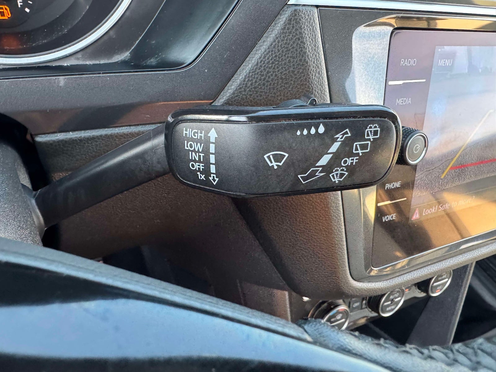 2020 Volkswagen Tiguan 2.0T SE 4Motion