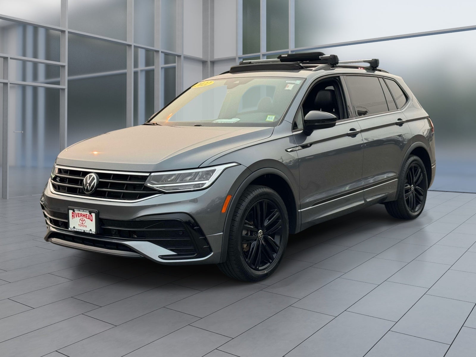 2022 Volkswagen Tiguan 2.0T SE R-Line Black