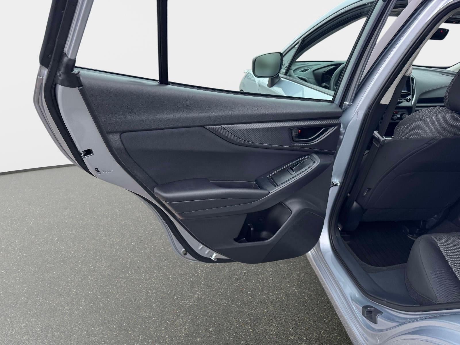 2019 Subaru Impreza 2.0i