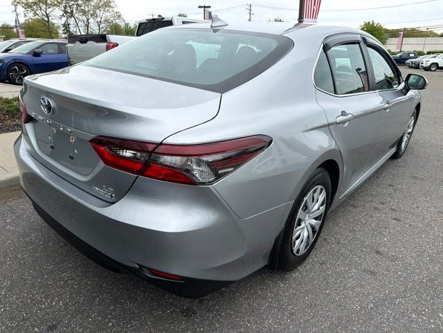 2024 Toyota Camry Hybrid LE