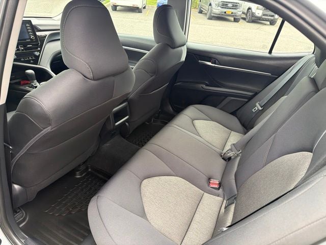 2024 Toyota Camry Hybrid LE