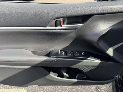 2020 Toyota Camry Hybrid XLE