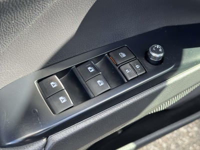 2020 Toyota Camry Hybrid XLE