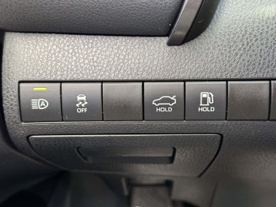 2020 Toyota Camry Hybrid XLE