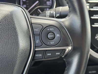 2020 Toyota Camry Hybrid XLE