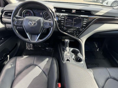2020 Toyota Camry Hybrid XLE